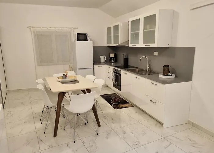 Luxury Lucica Lastovo